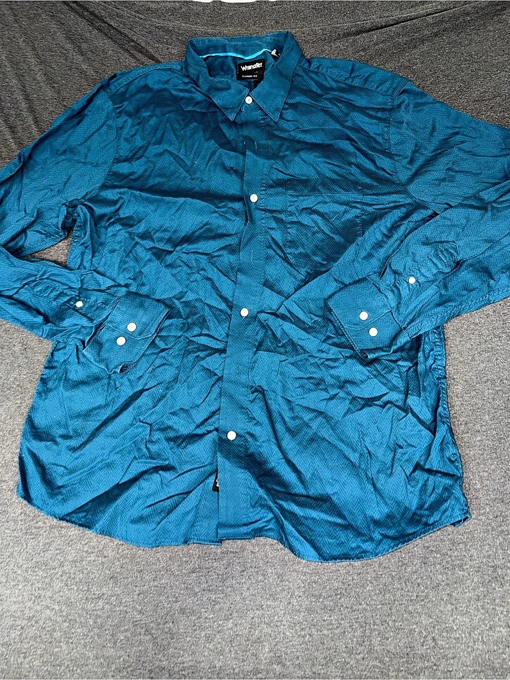 Wrangler Cowboy Cut Classic Fit Geometric Button-Up in Blue XXL